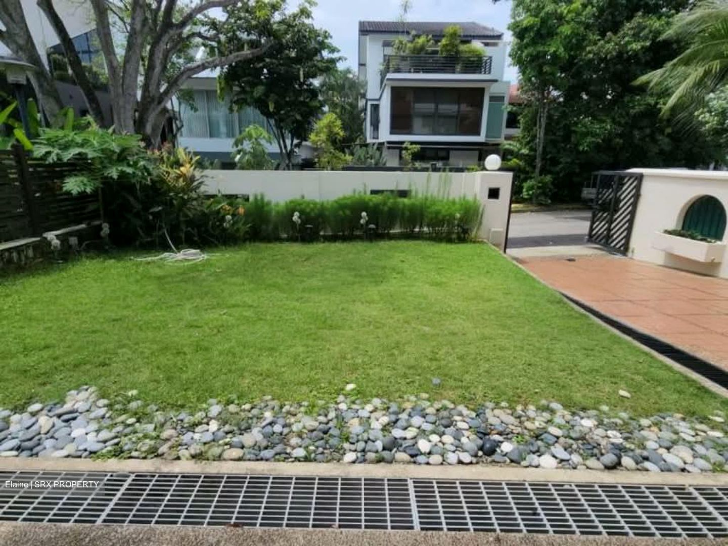 Holland Gardens (D10), Semi-Detached #552718261